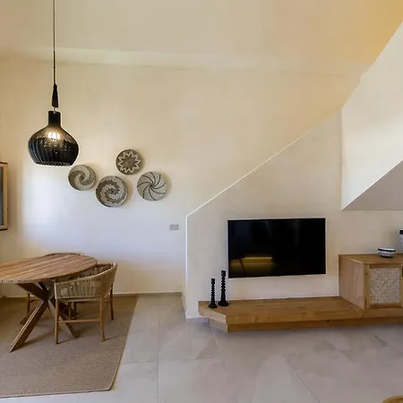 Opalia Otel Perissa (Santorini)