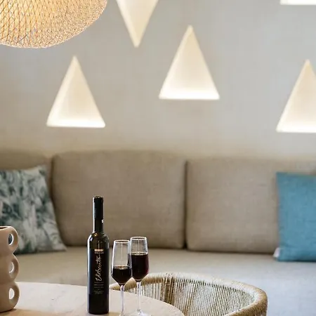Hotel Opalia Perissa (Santorini)