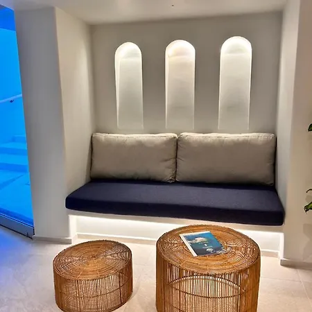 Opalia Otel Perissa (Santorini)